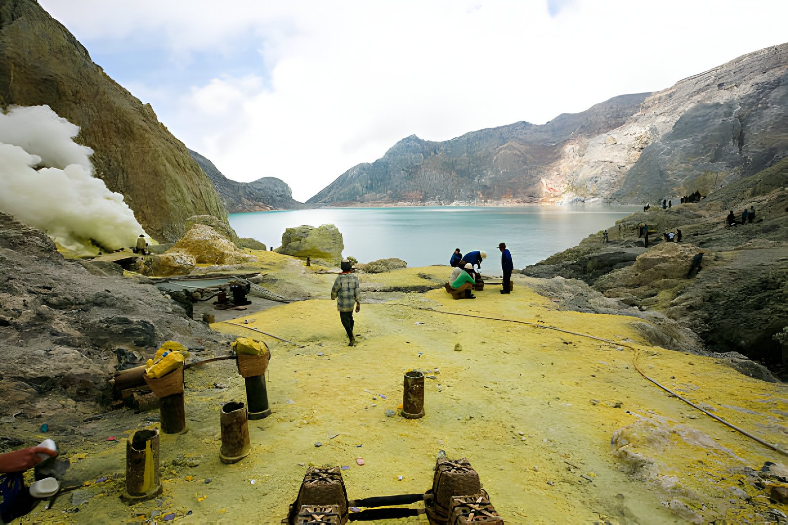 Ijen Crater Adventure: Blue Fire Trekking and Sunrise Experience